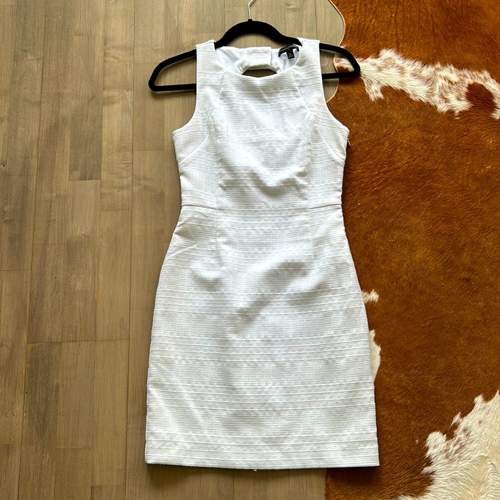 Banana Republic 0 White patterned dress with open back